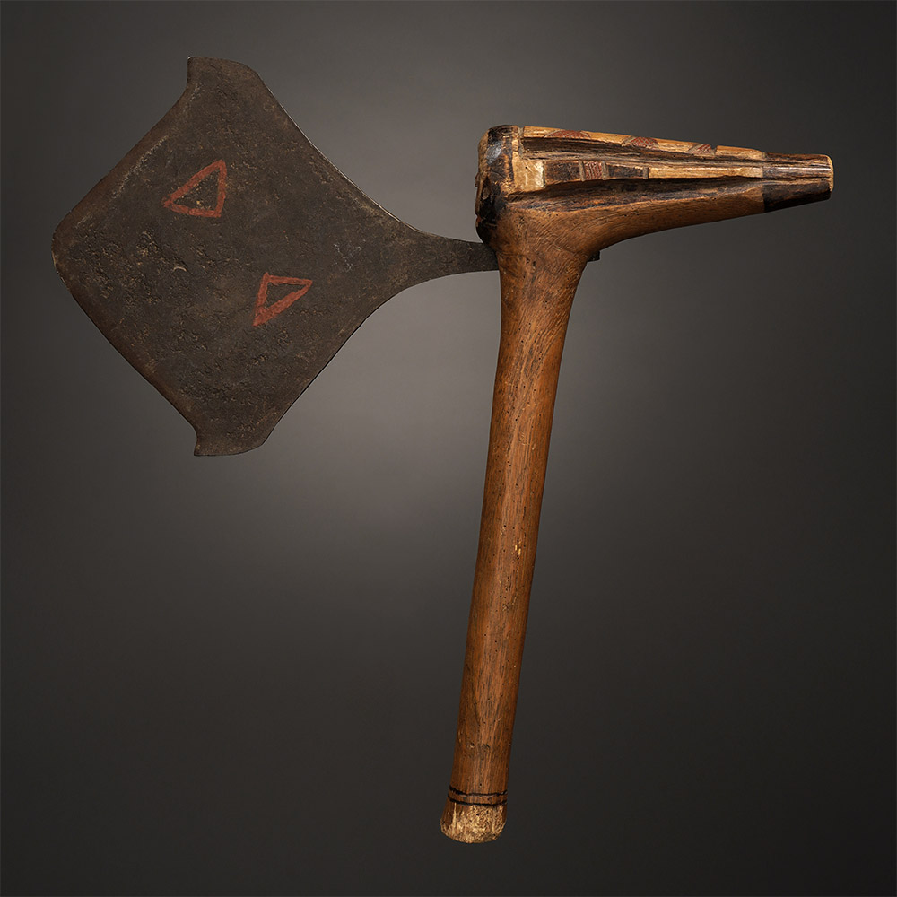 Anthropomorphic axe with Large blade, mailéla Luba-Kalanga, D.R. Congo