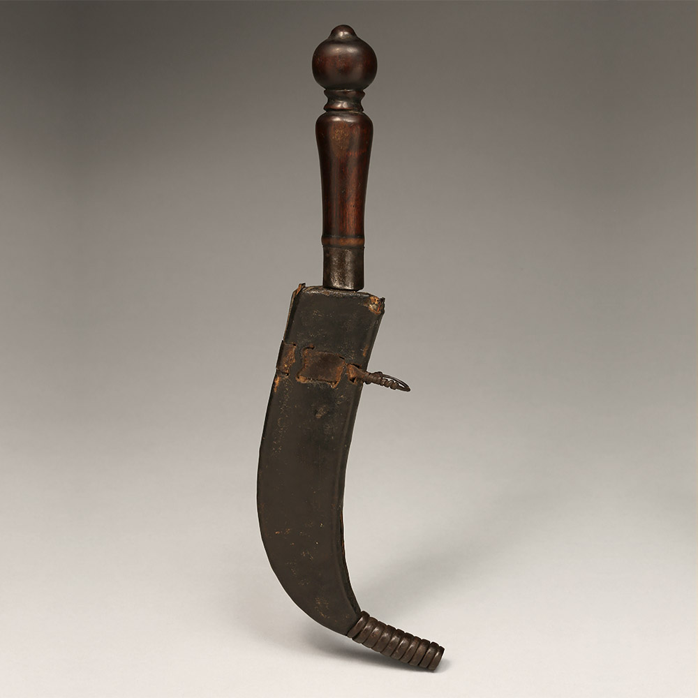 Asymmetrical Work Knife in Sheath Kongo / Hungaan / Yanzi, D.R.Congo / Angola